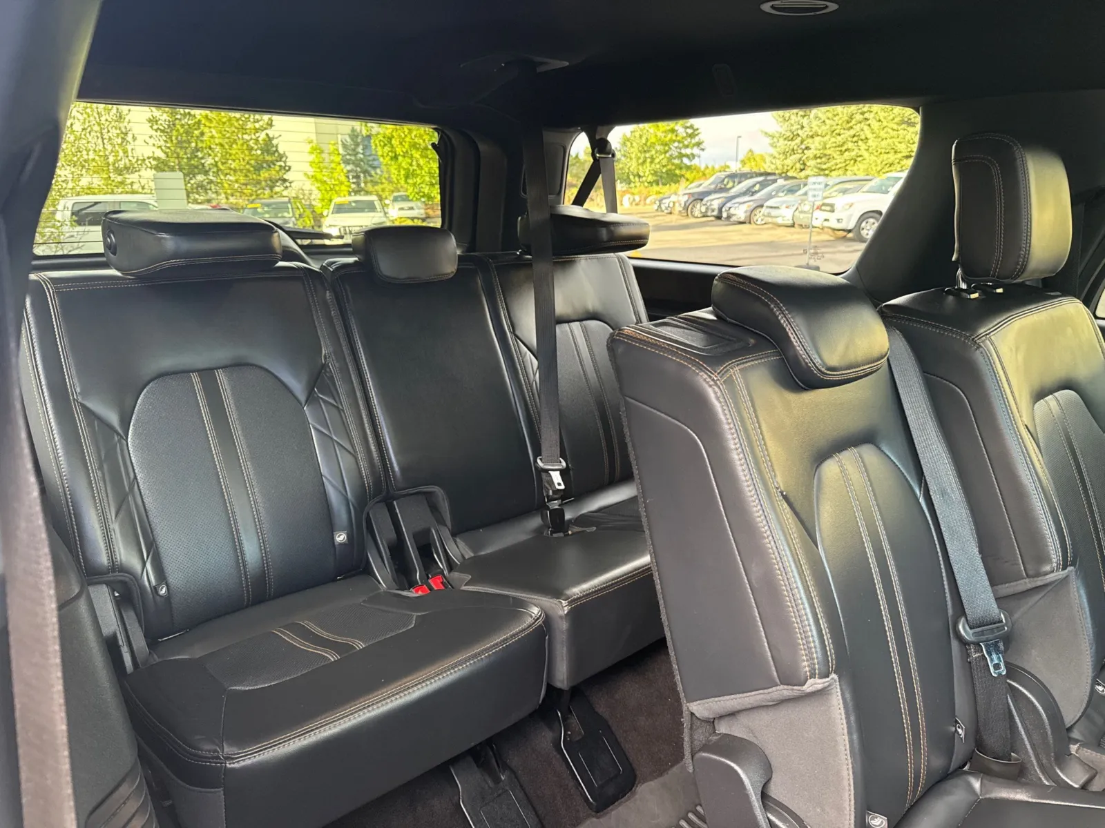 Ford Expedition photo 28