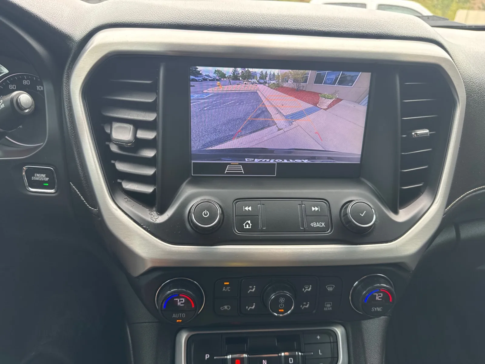 GMC Acadia photo 39