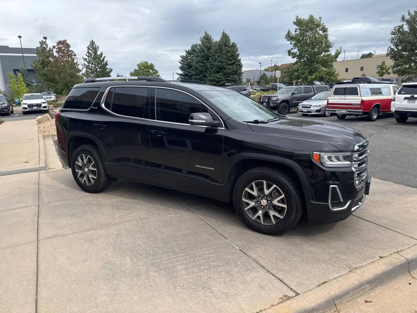 GMC Acadia photo 5