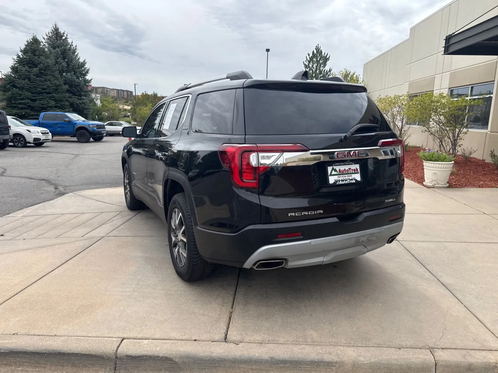 GMC Acadia photo 10