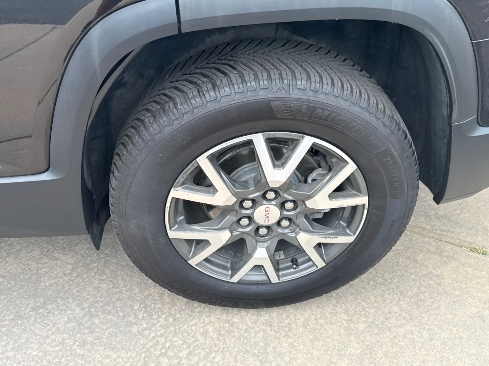 GMC Acadia photo 15