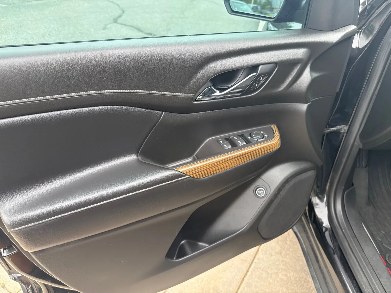 GMC Acadia photo 29