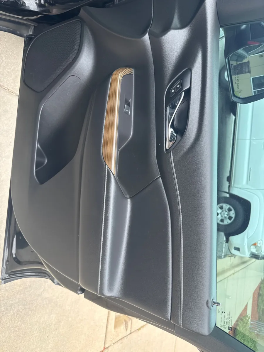 GMC Acadia photo 18