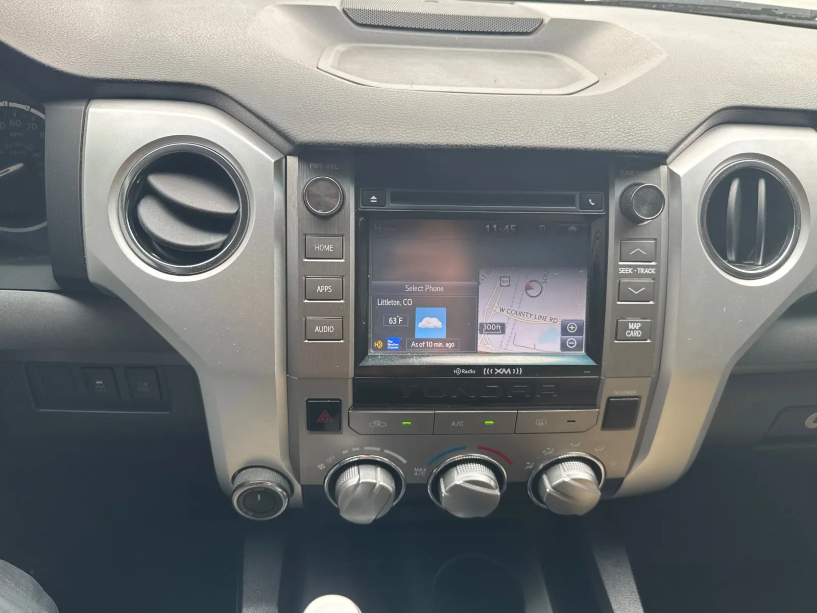 Toyota Tundra photo 31