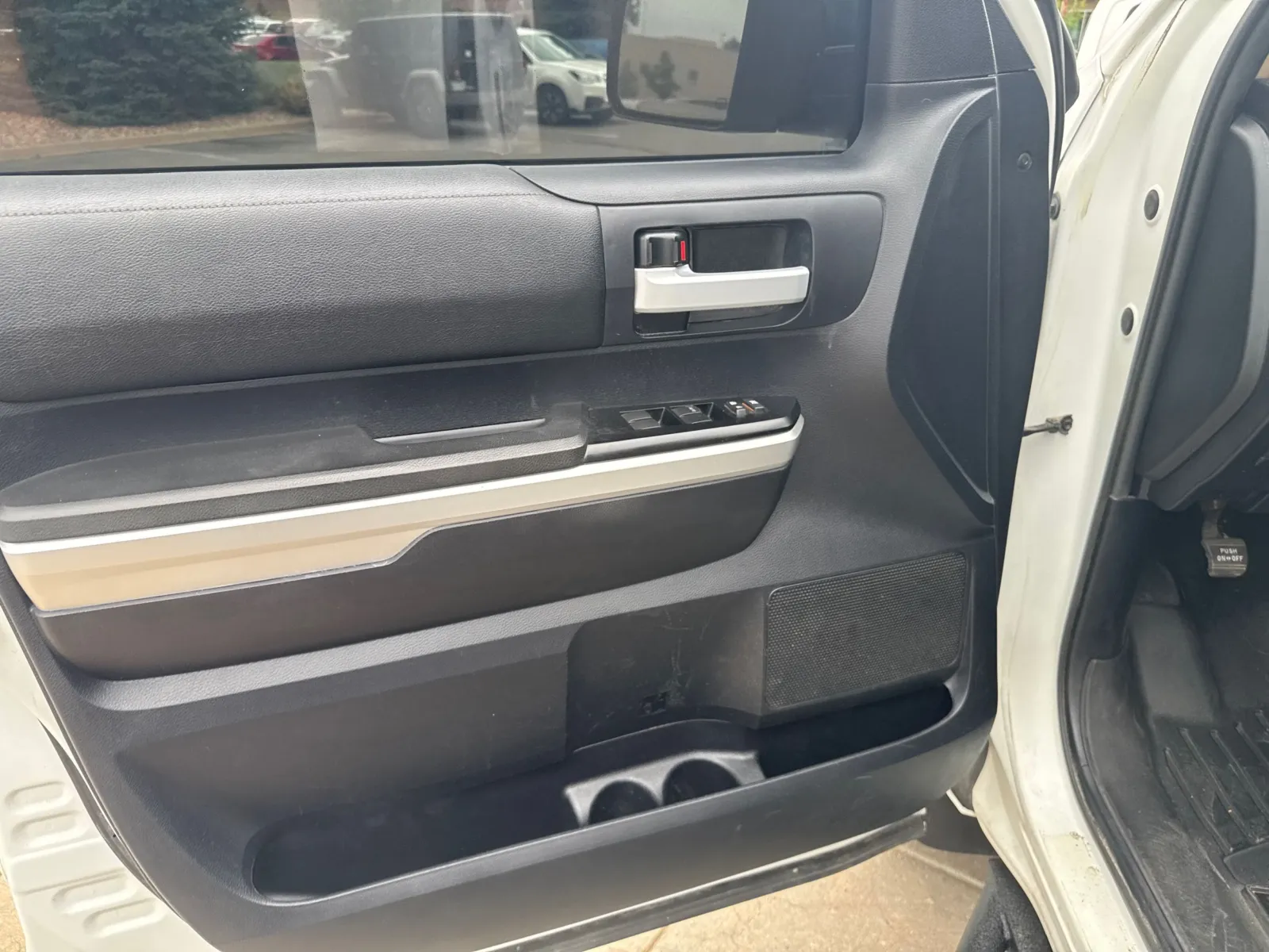 Toyota Tundra photo 22