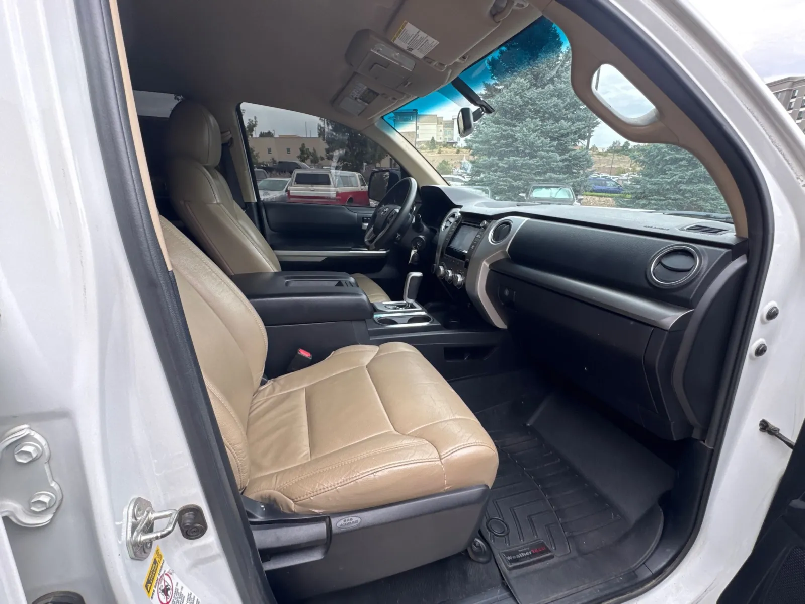 Toyota Tundra photo 14