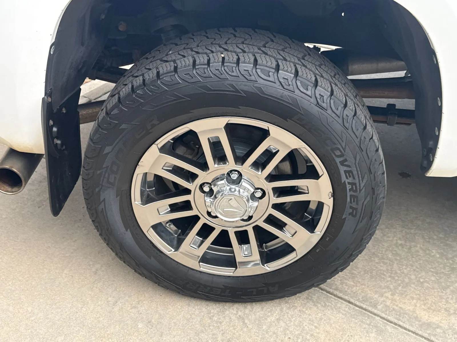 Toyota Tundra photo 11