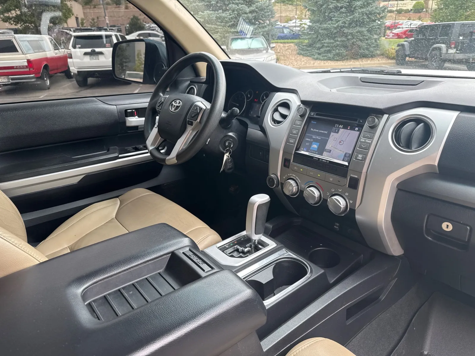 Toyota Tundra photo 15
