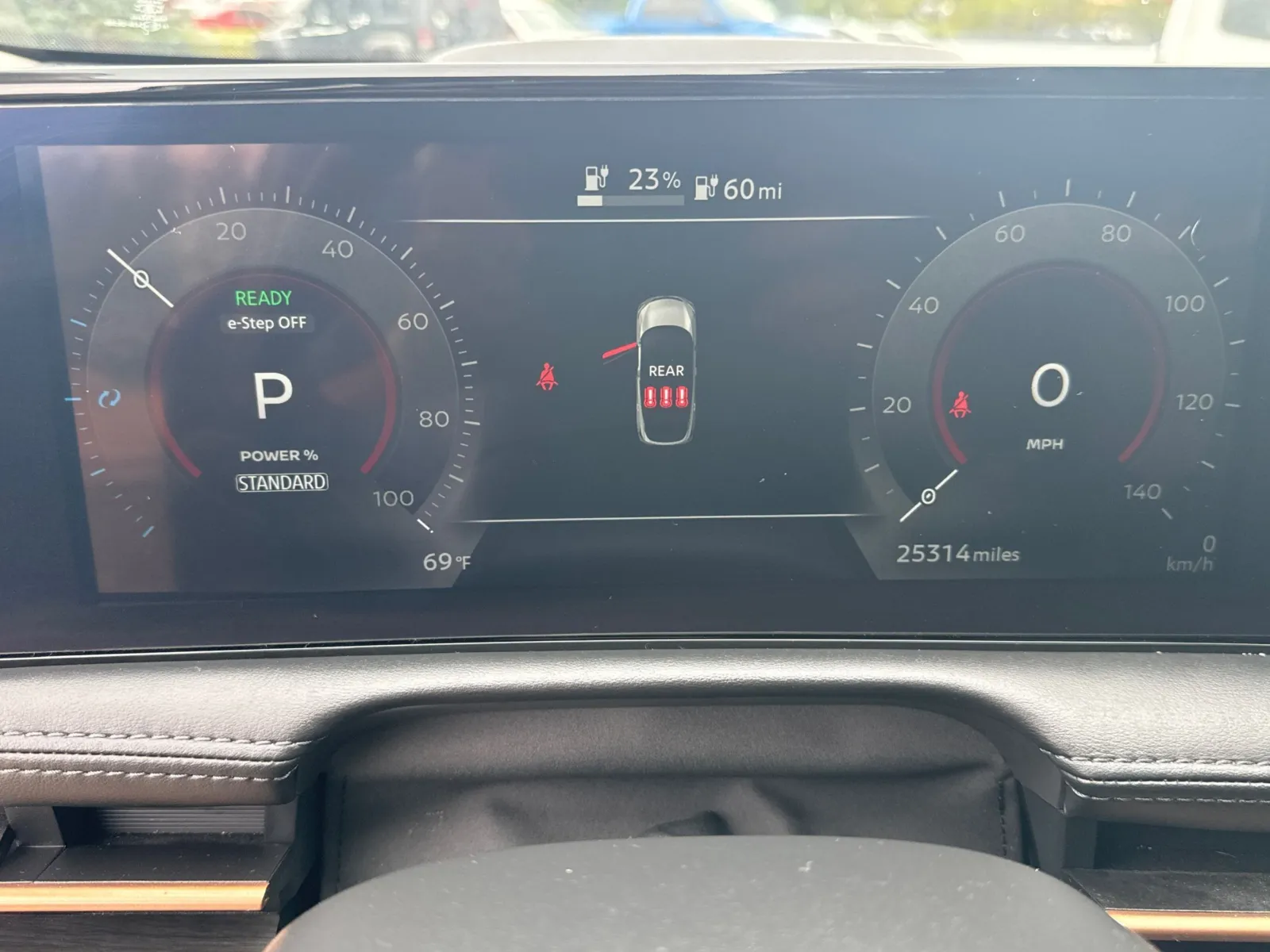 Nissan Ariya photo 33