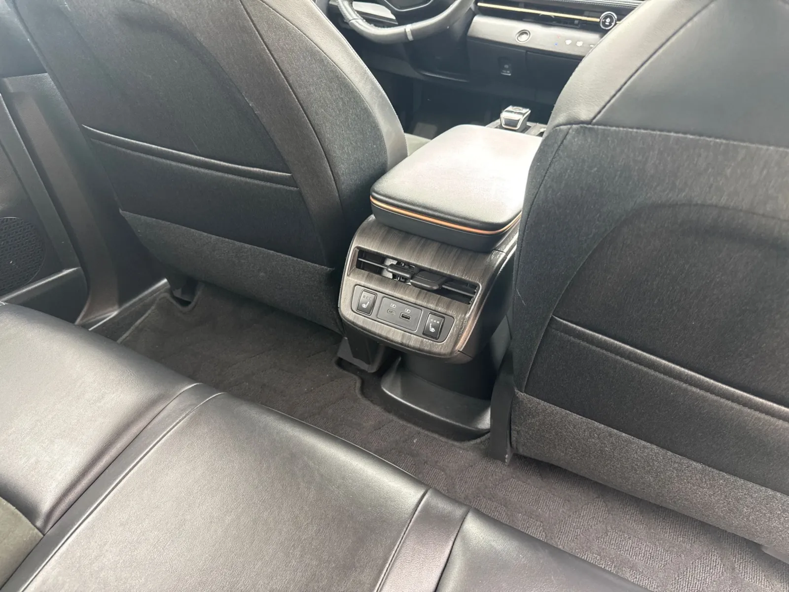 Nissan Ariya photo 22
