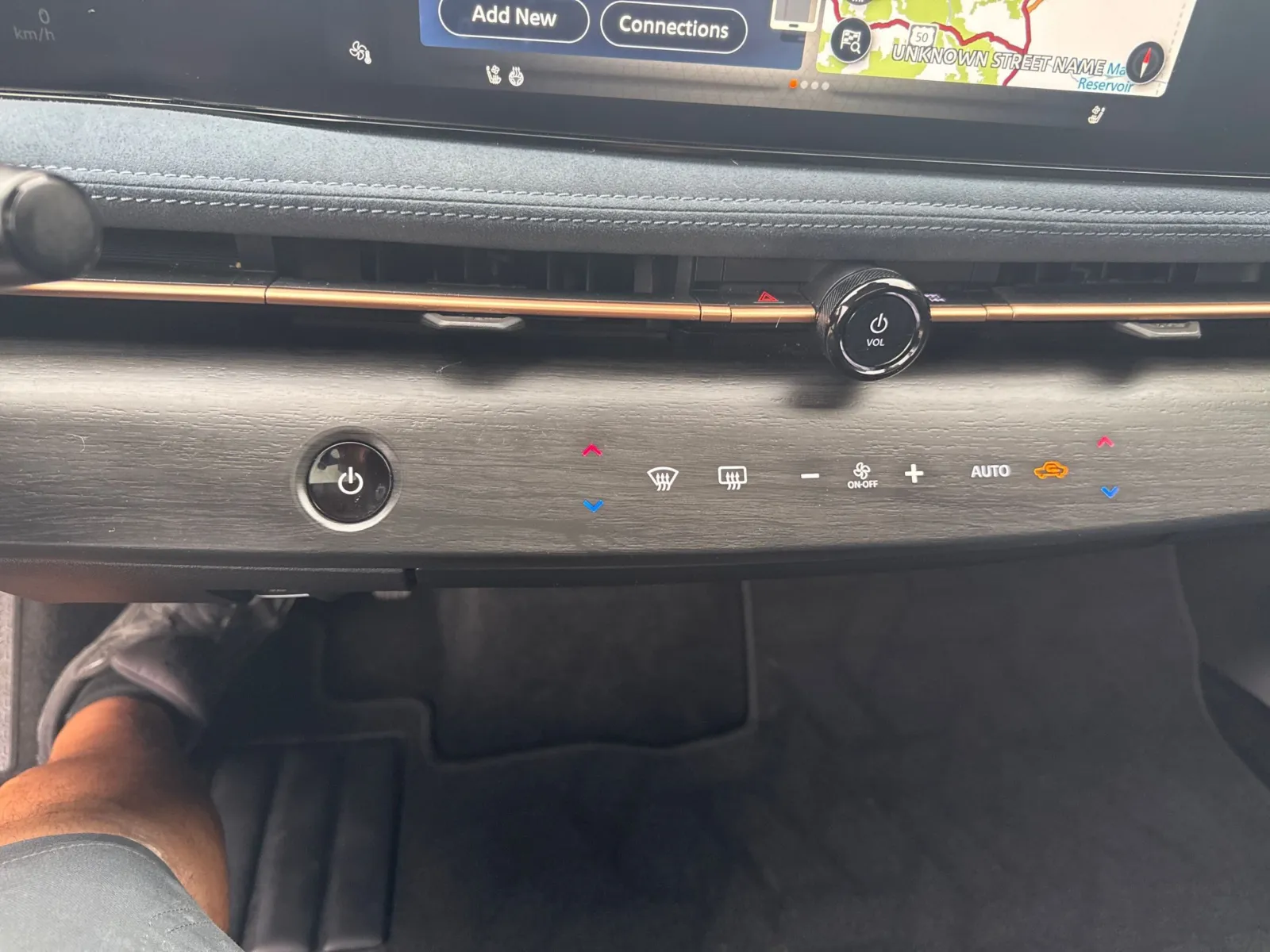 Nissan Ariya photo 36