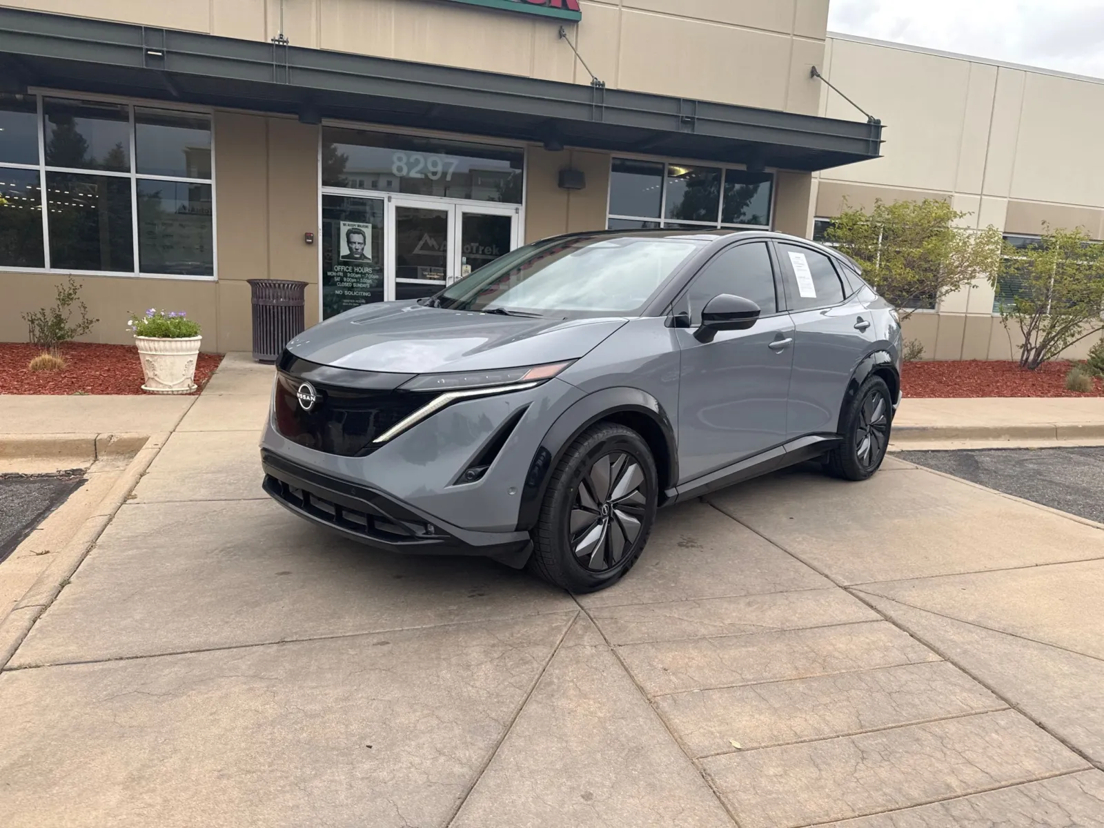 Nissan Ariya photo 2
