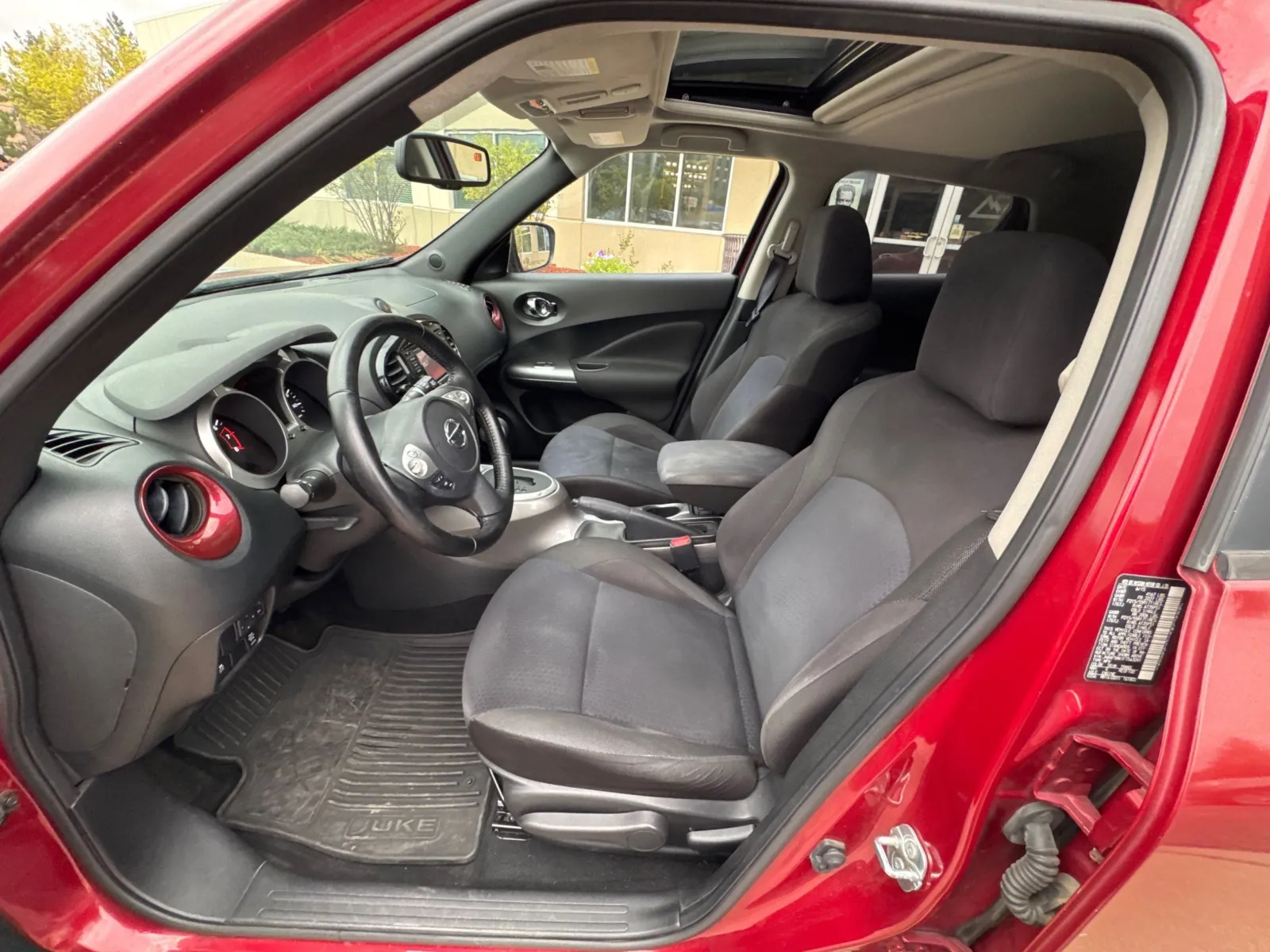 Nissan Juke photo 28