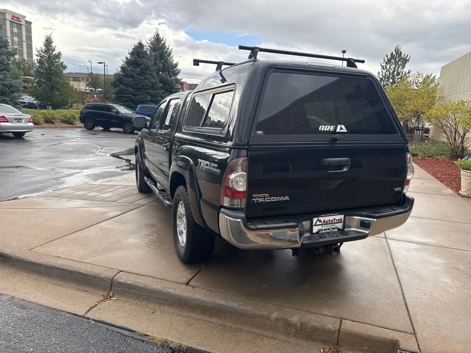Toyota Tacoma photo 9