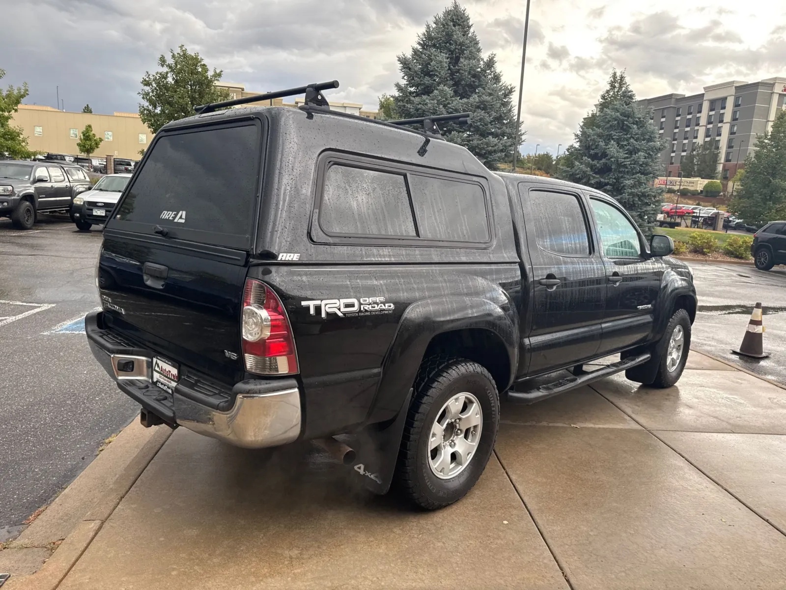Toyota Tacoma photo 7