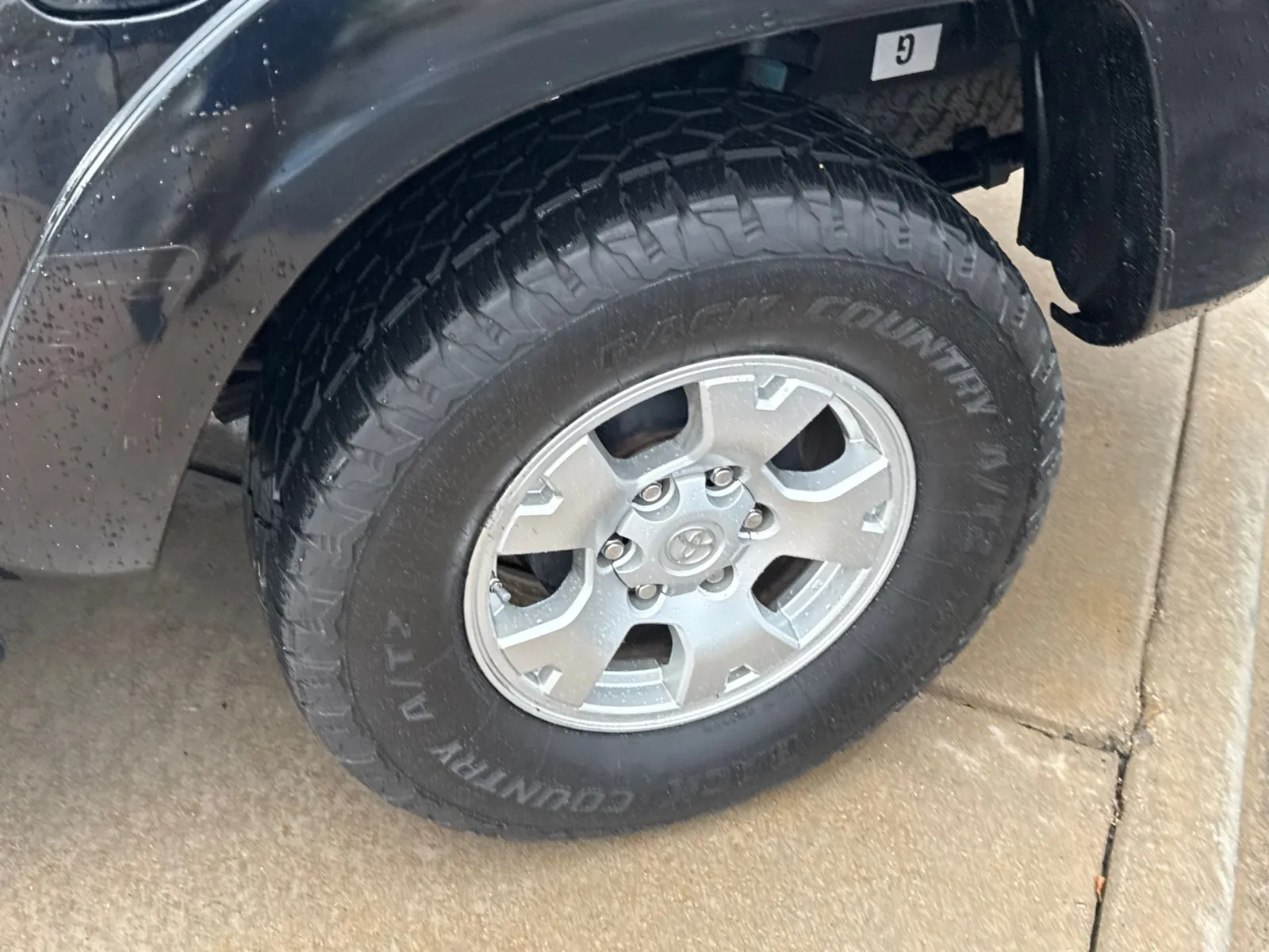 Toyota Tacoma photo 14