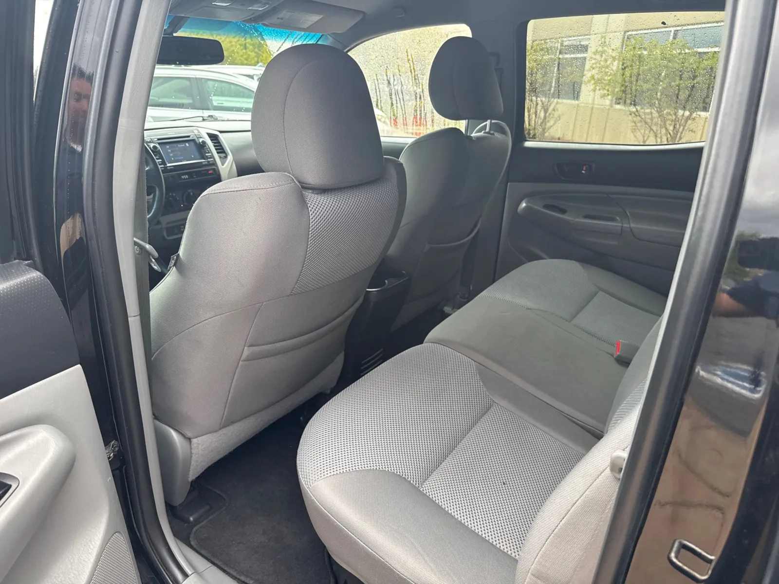 Toyota Tacoma photo 25