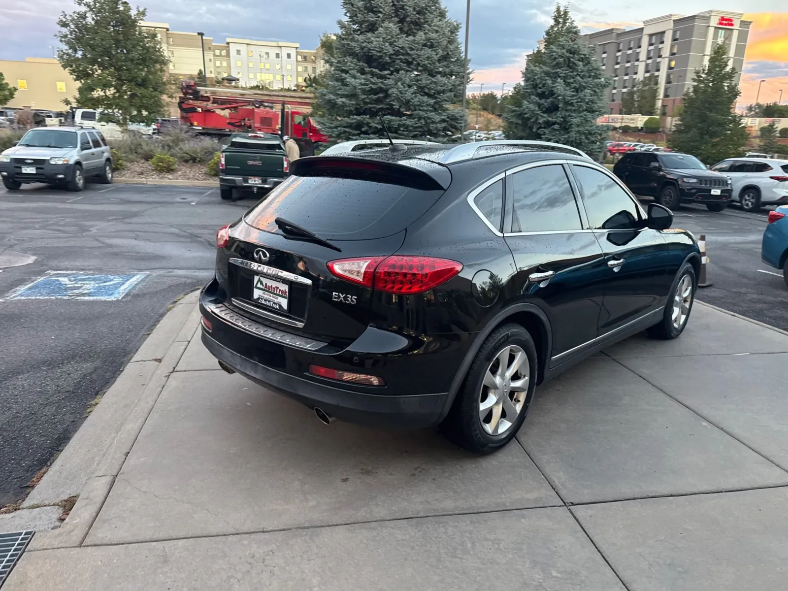Infiniti EX35 photo 8
