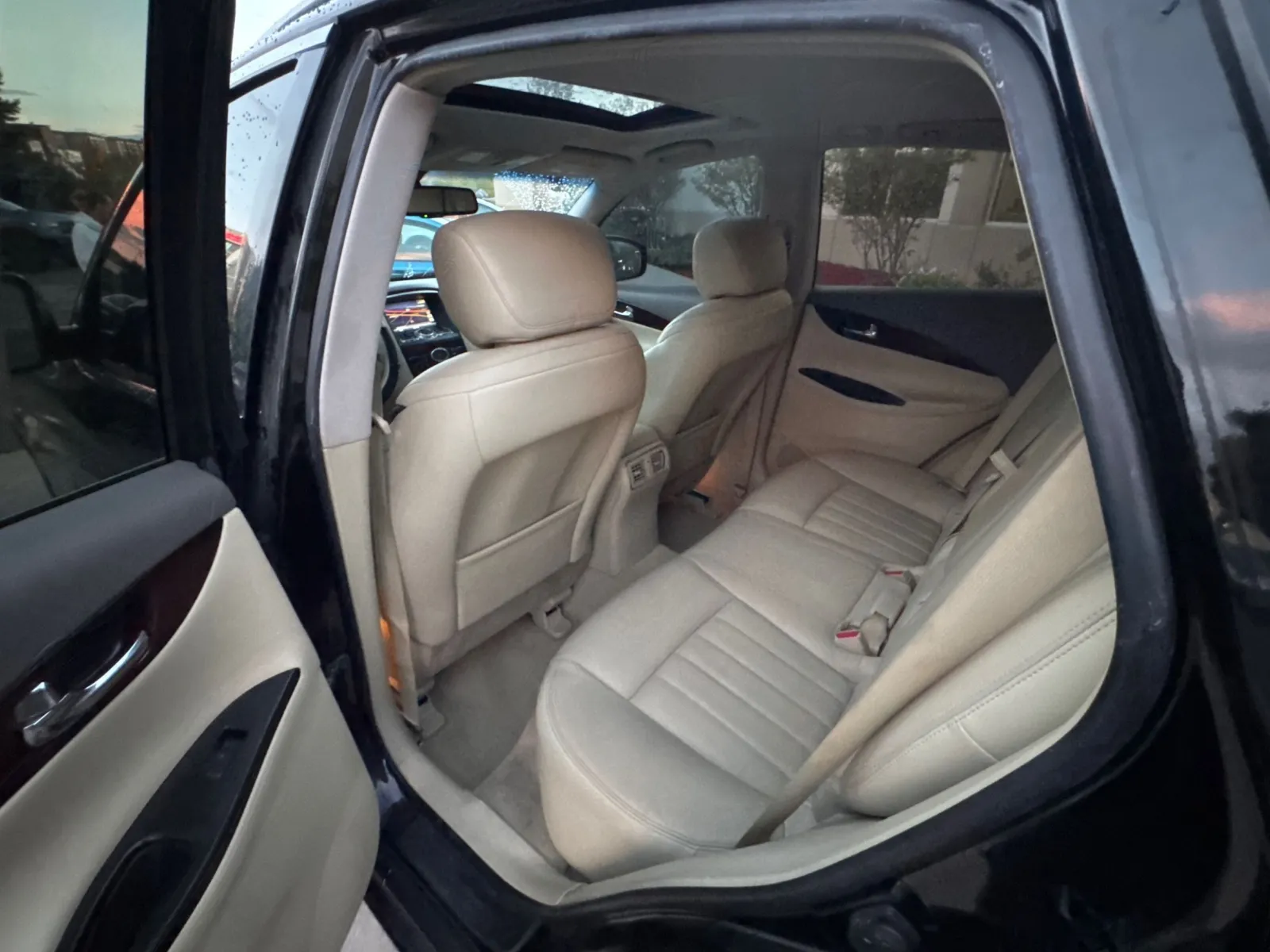 Infiniti EX35 photo 25