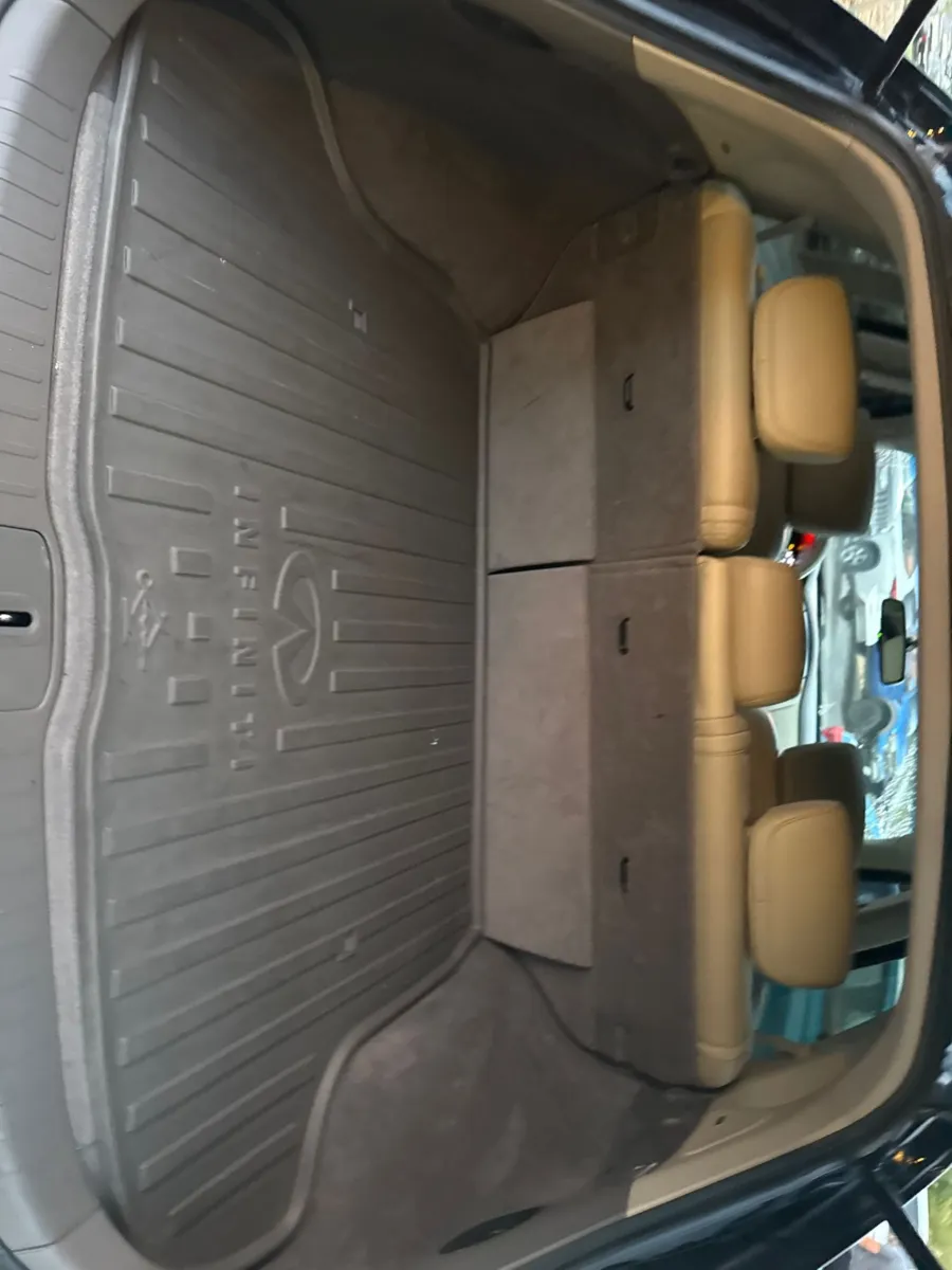 Infiniti EX35 photo 24