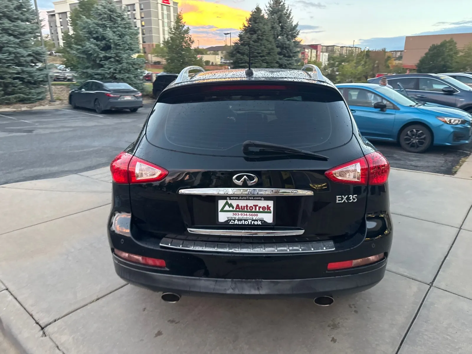 Infiniti EX35 photo 9