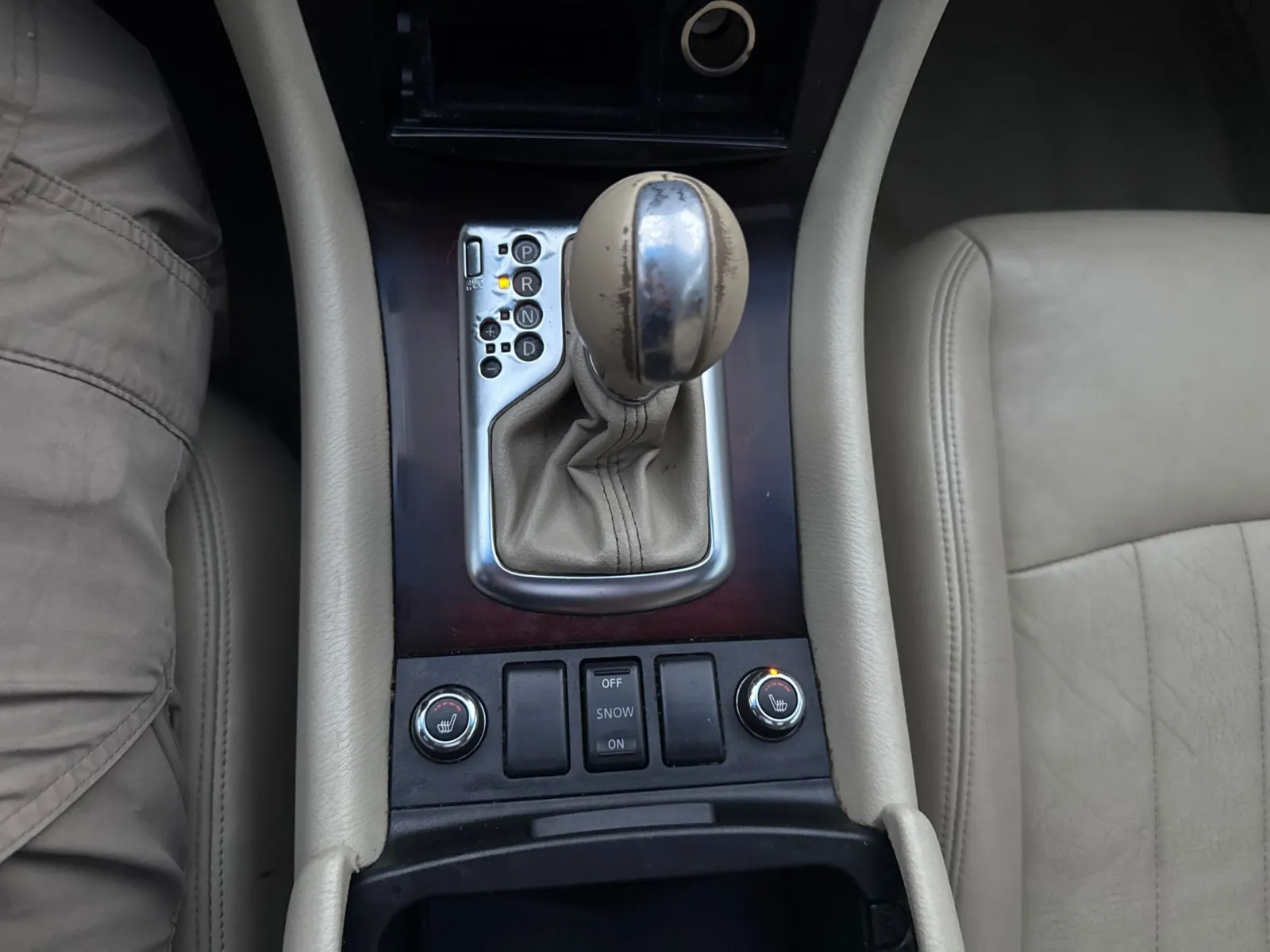 Infiniti EX35 photo 34