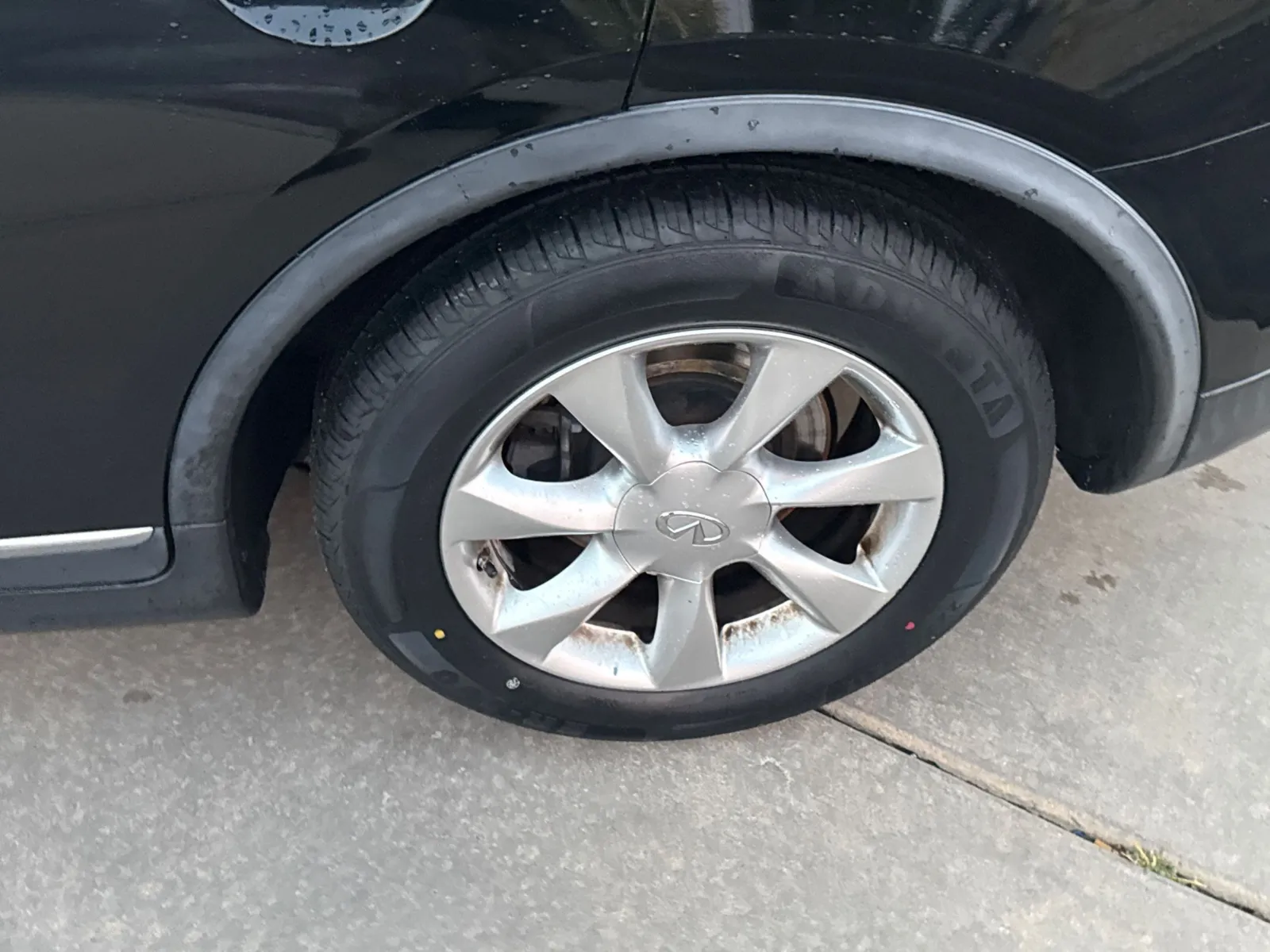 Infiniti EX35 photo 14