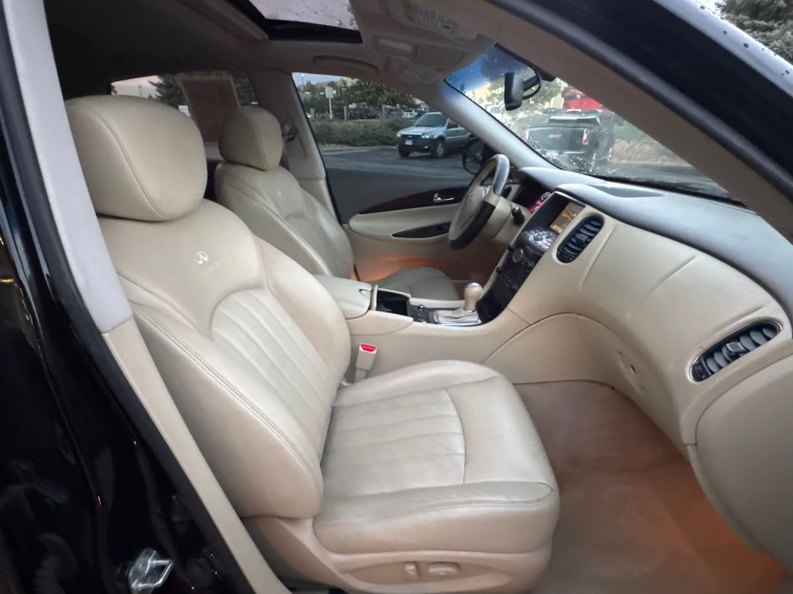 Infiniti EX35 photo 19