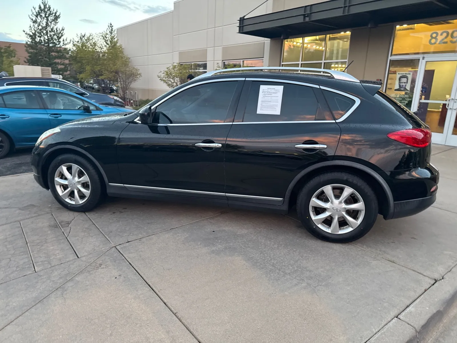 Infiniti EX35 photo 11