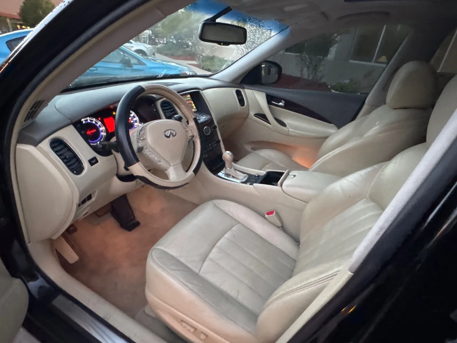 Infiniti EX35 photo 27