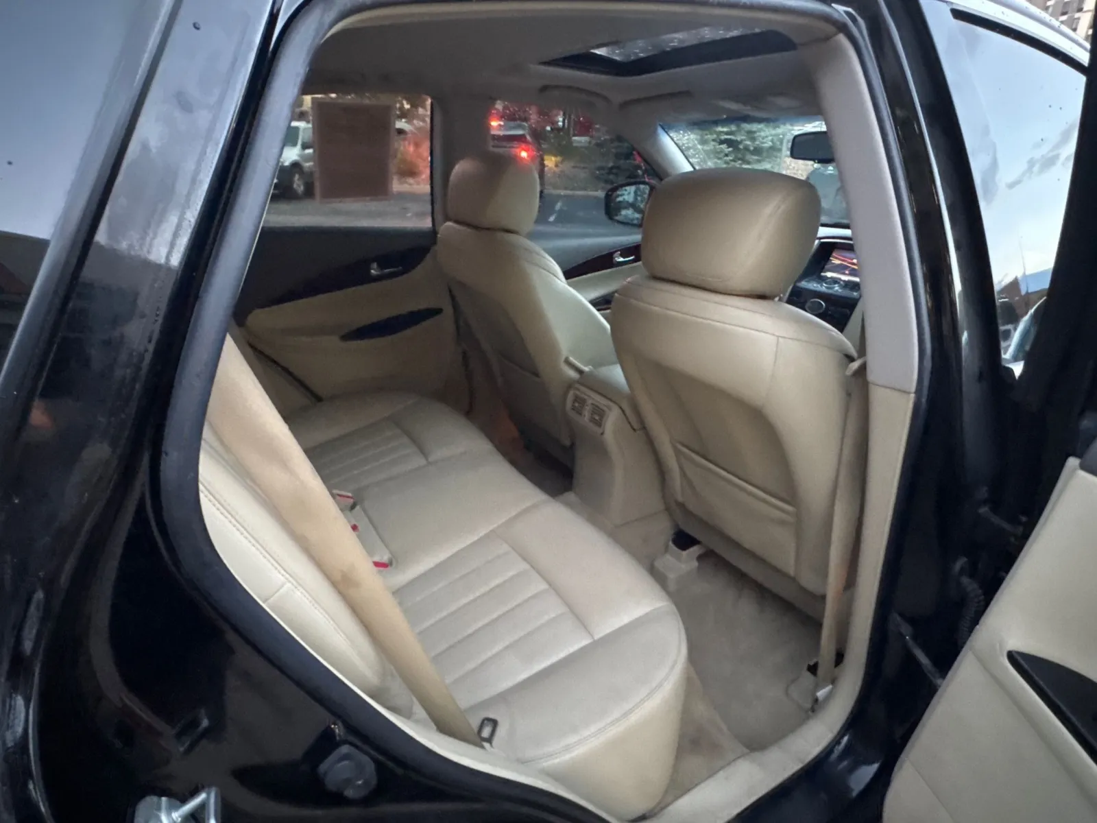 Infiniti EX35 photo 22