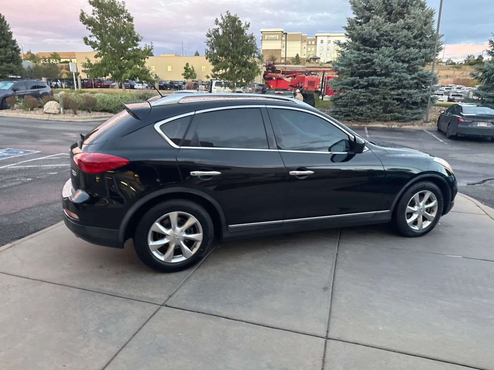 Infiniti EX35 photo 7