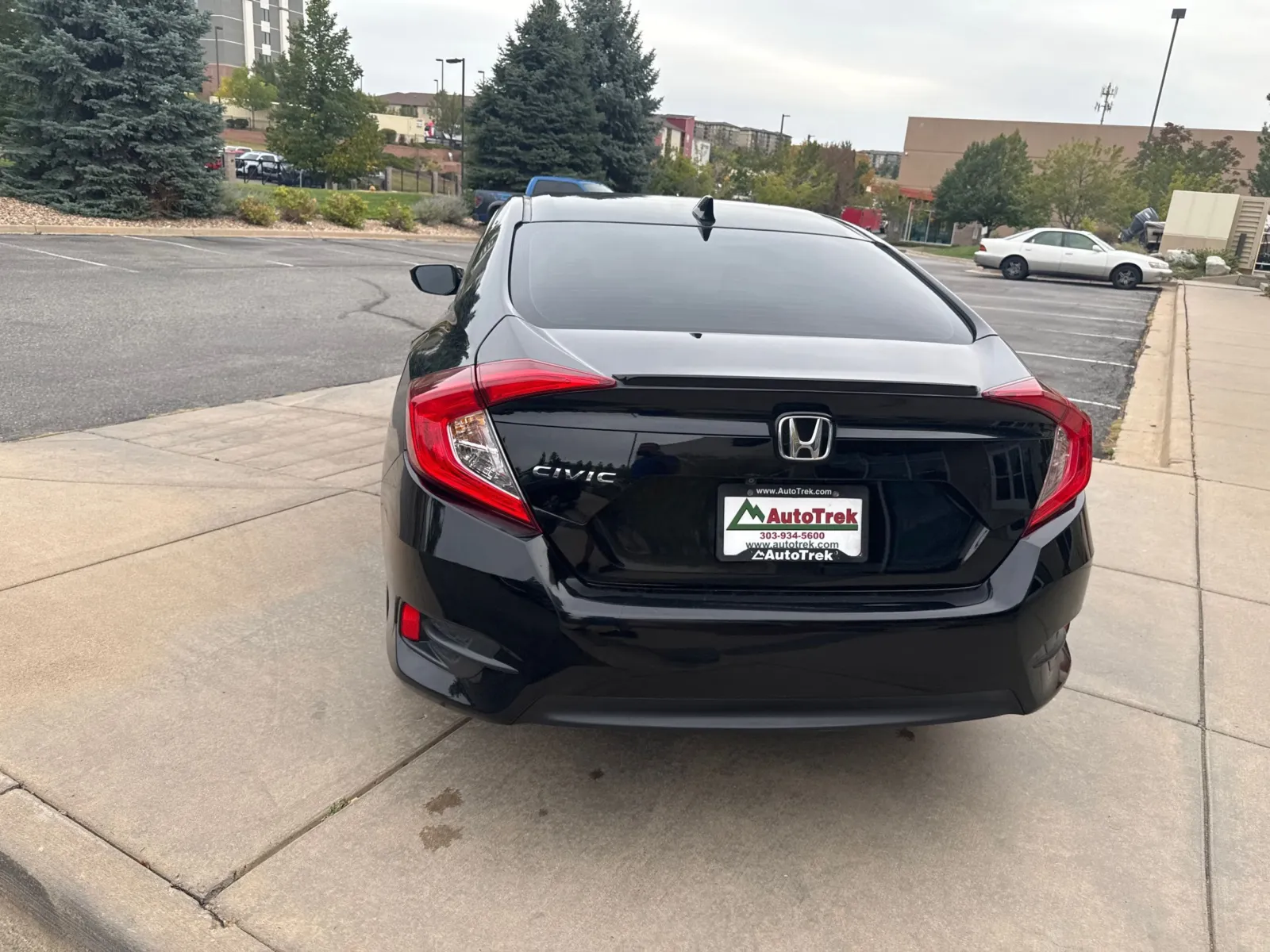 Honda Civic photo 8