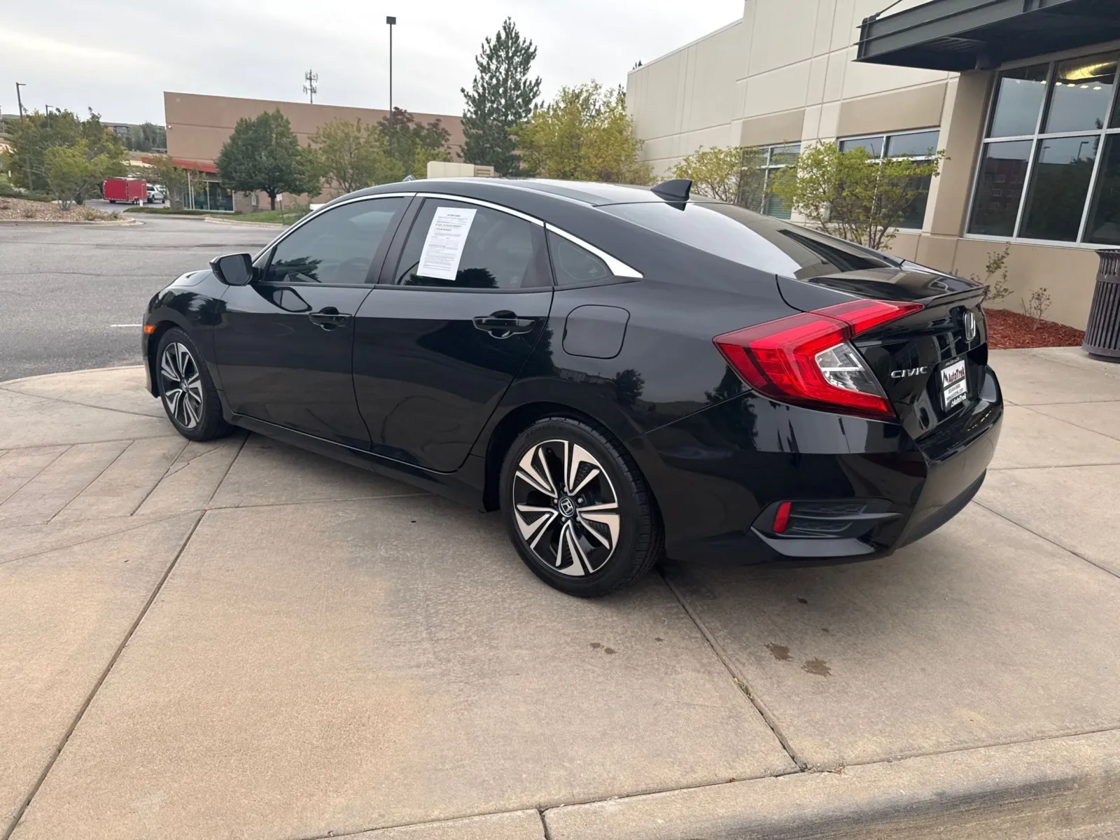 Honda Civic photo 9