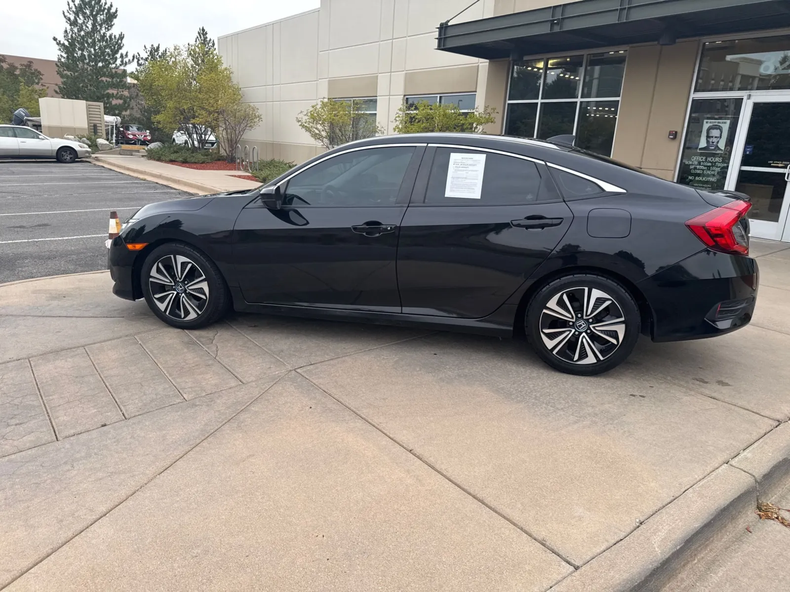 Honda Civic photo 10