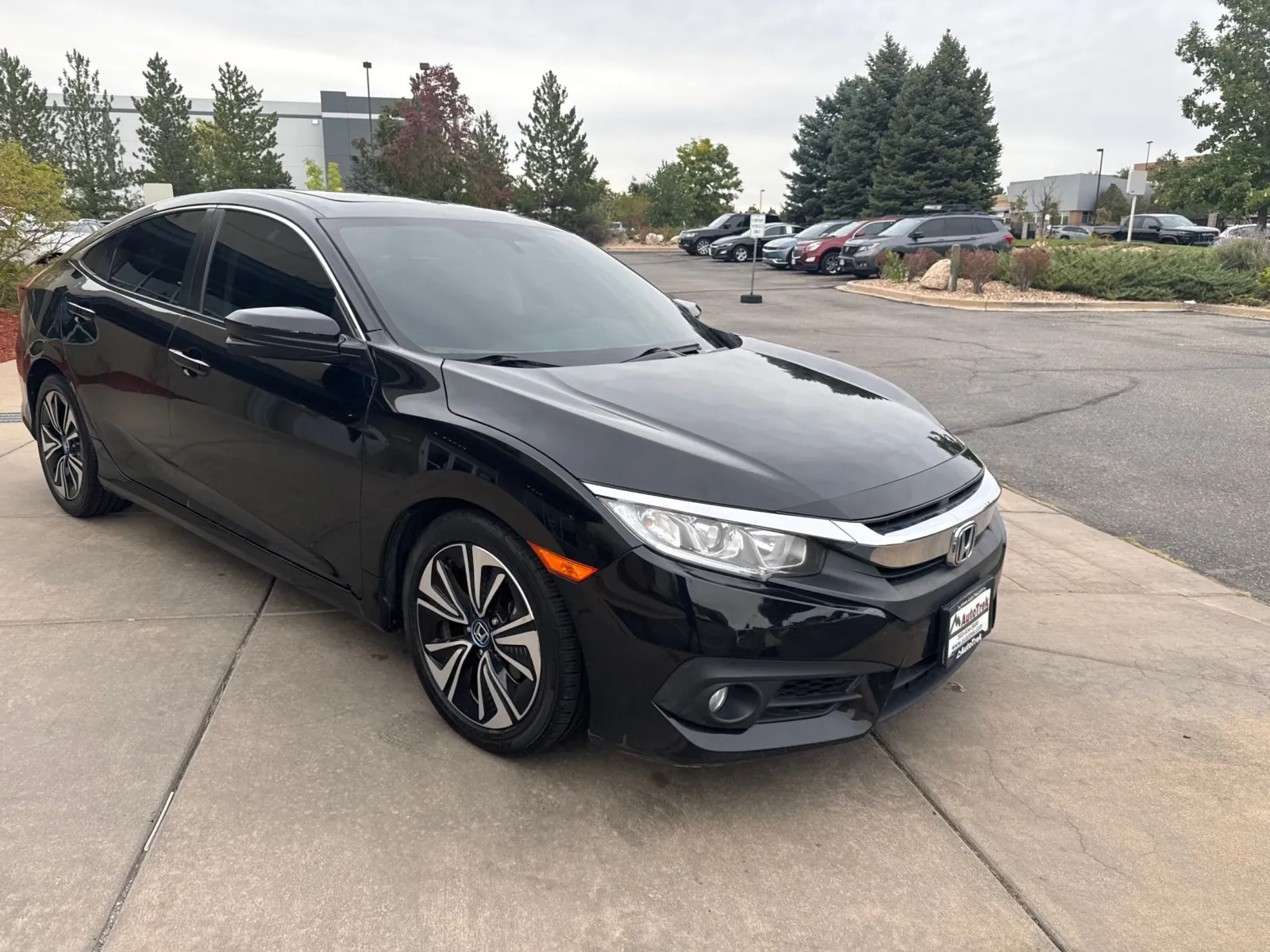 Honda Civic photo 4