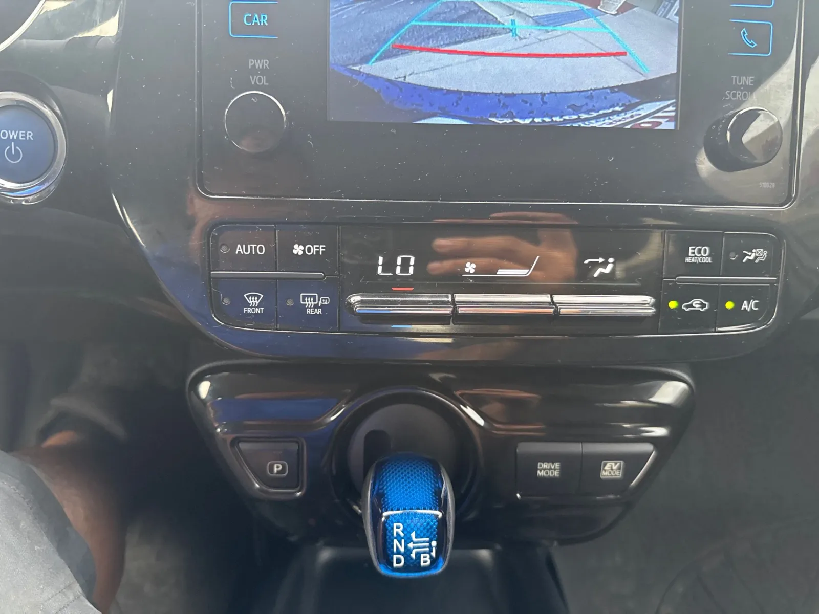 Toyota Prius photo 33