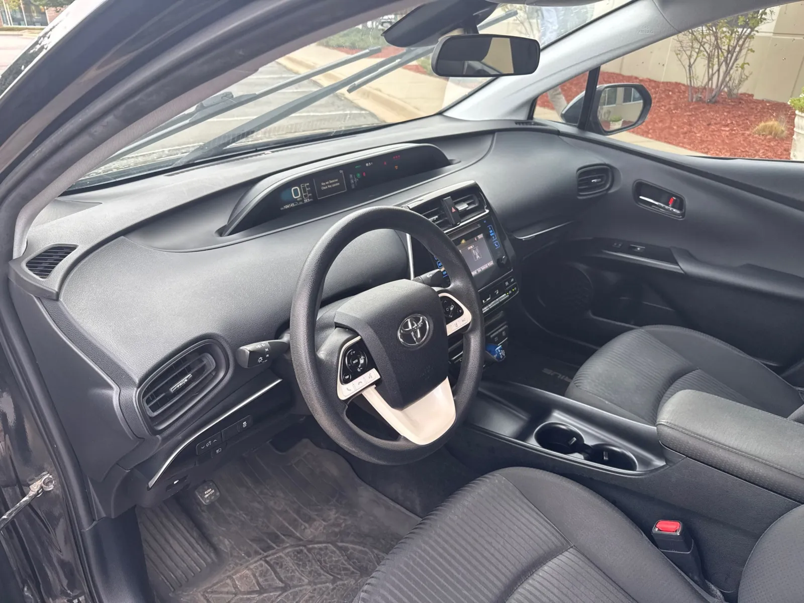 Toyota Prius photo 28