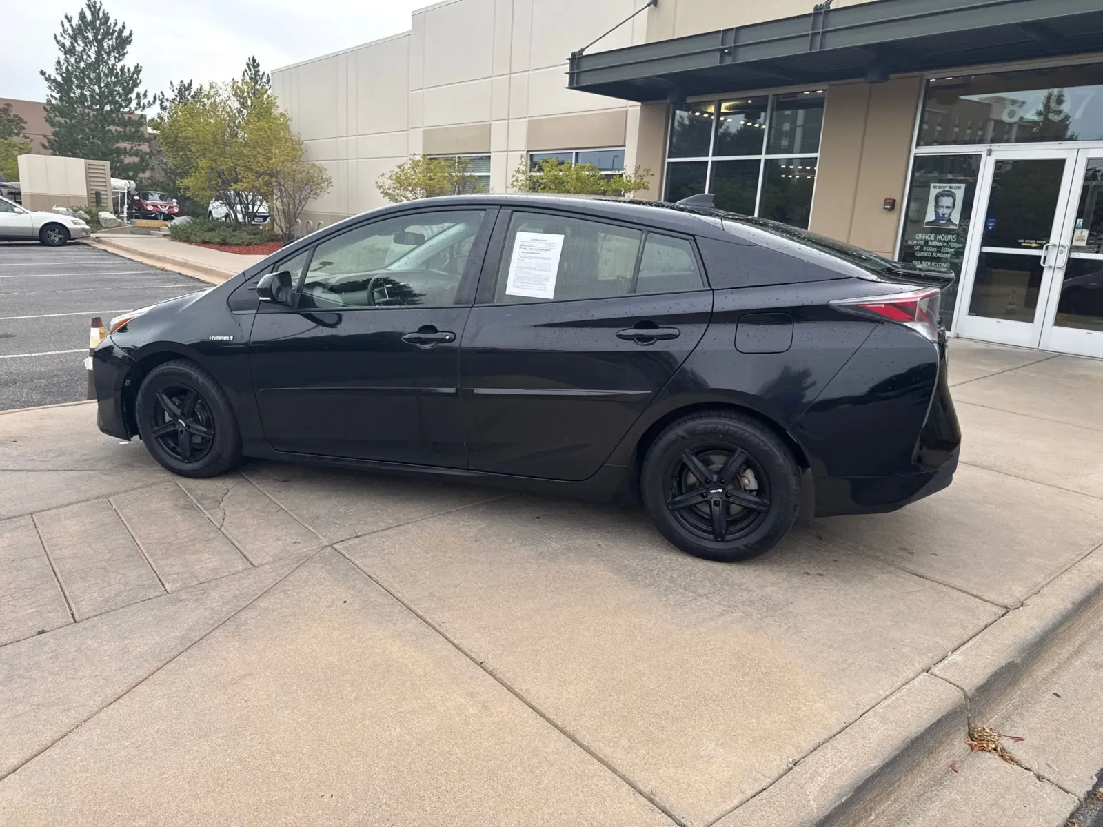 Toyota Prius photo 10
