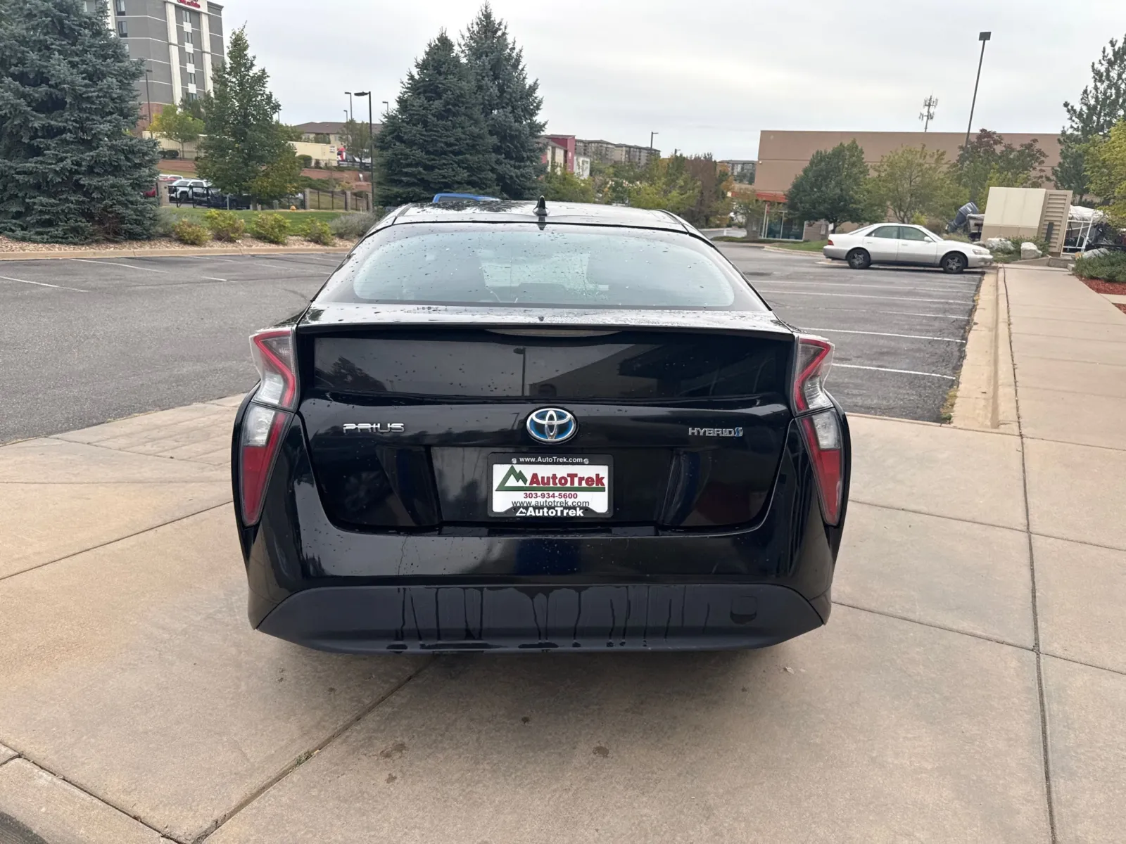 Toyota Prius photo 8