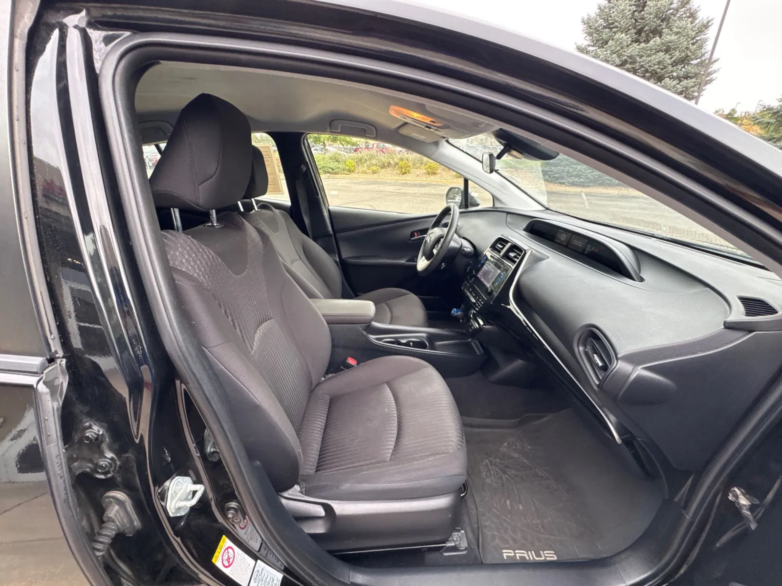 Toyota Prius photo 19