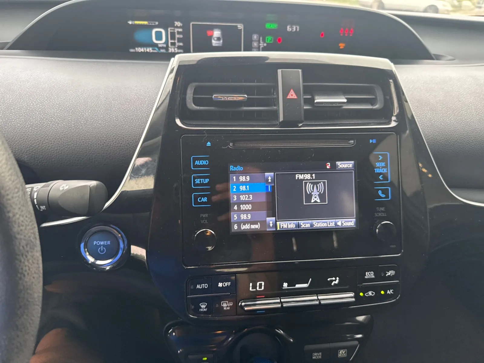 Toyota Prius photo 29