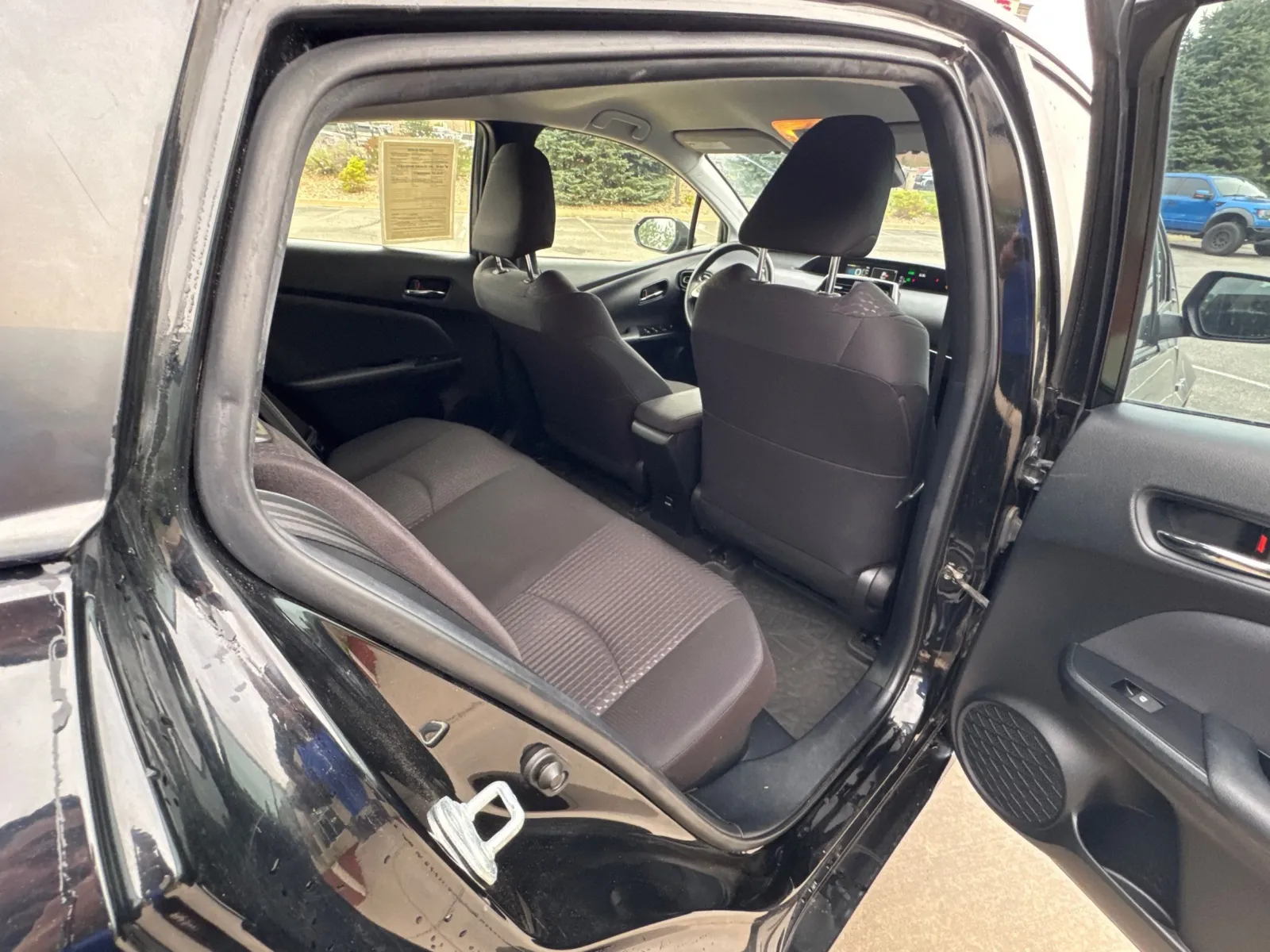 Toyota Prius photo 21