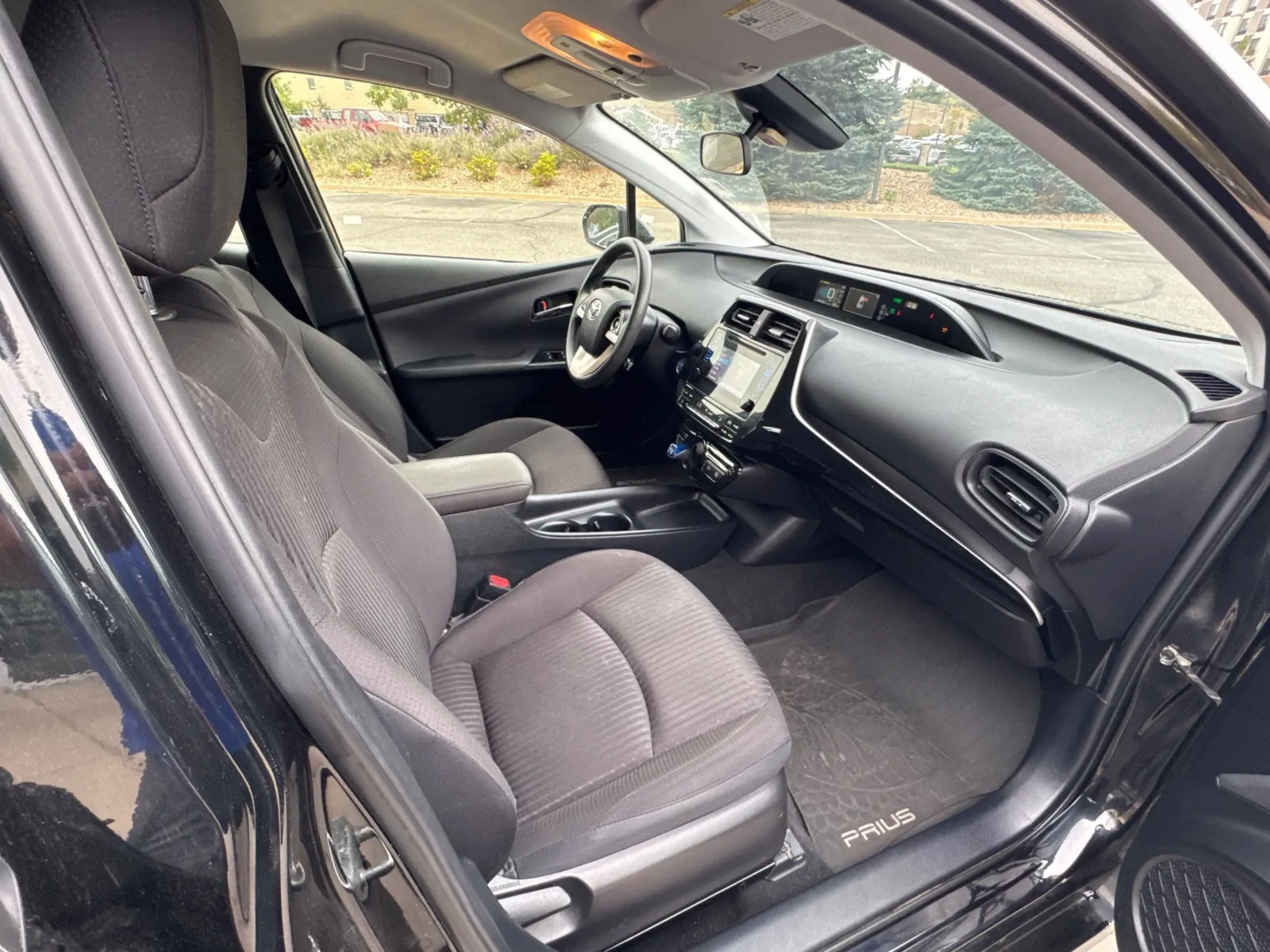 Toyota Prius photo 17