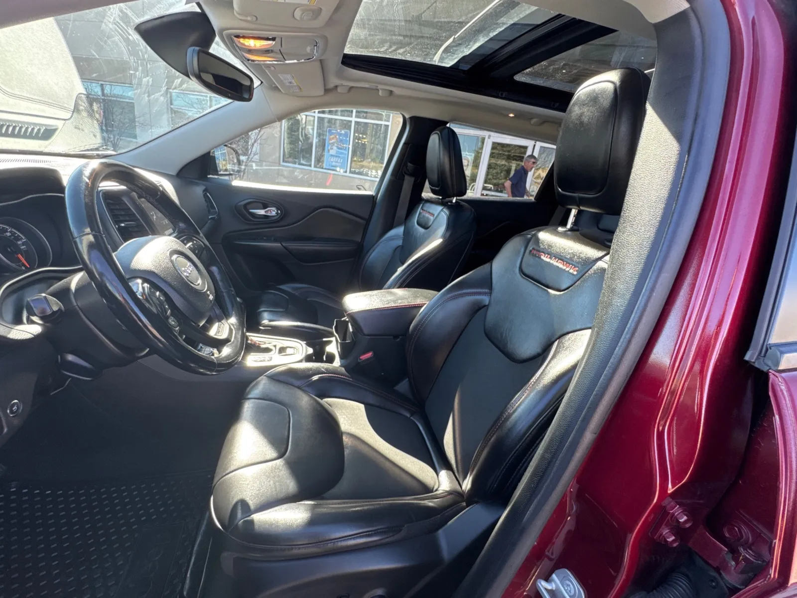 Jeep Cherokee photo 24