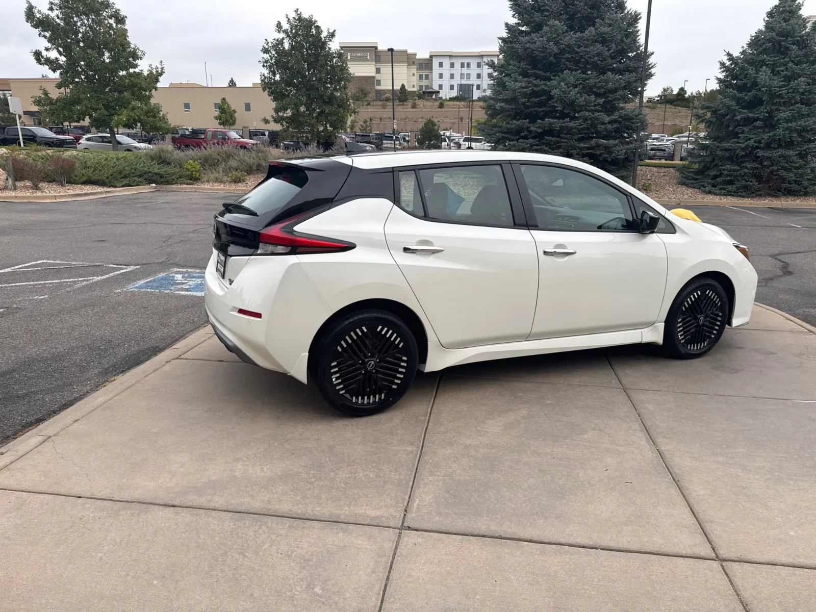 Nissan Leaf photo 6