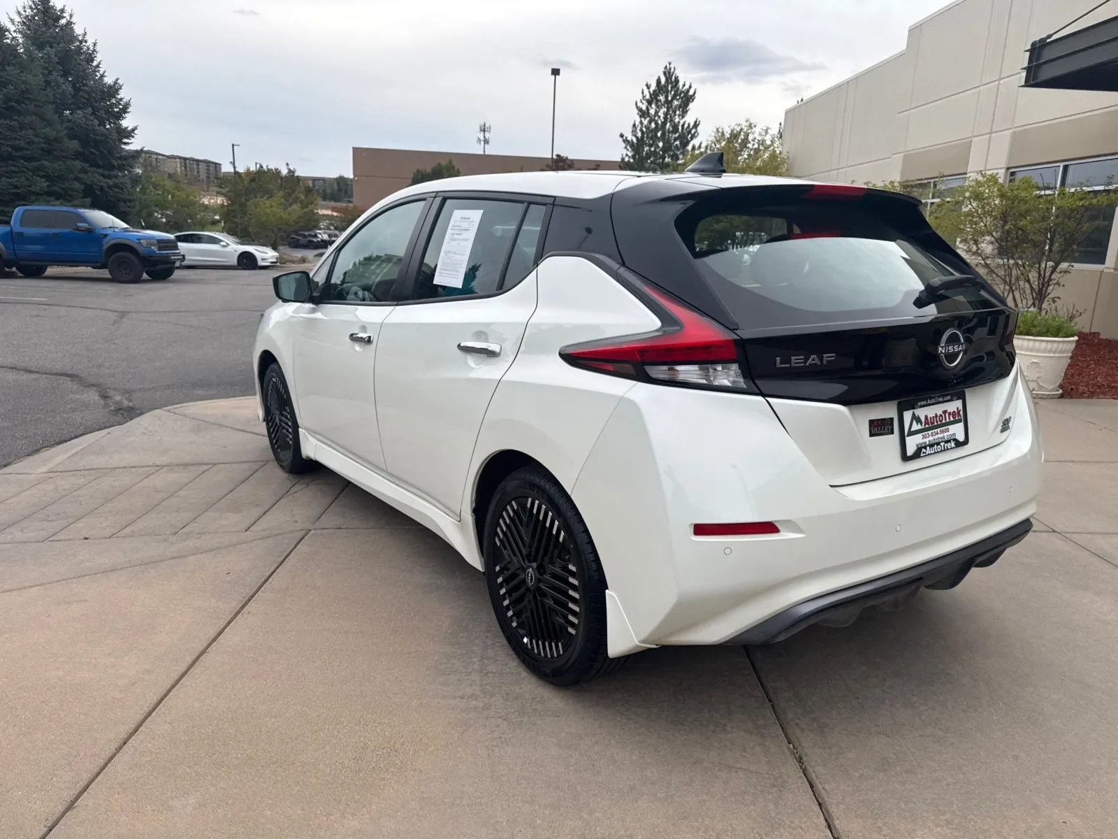 Nissan Leaf photo 9