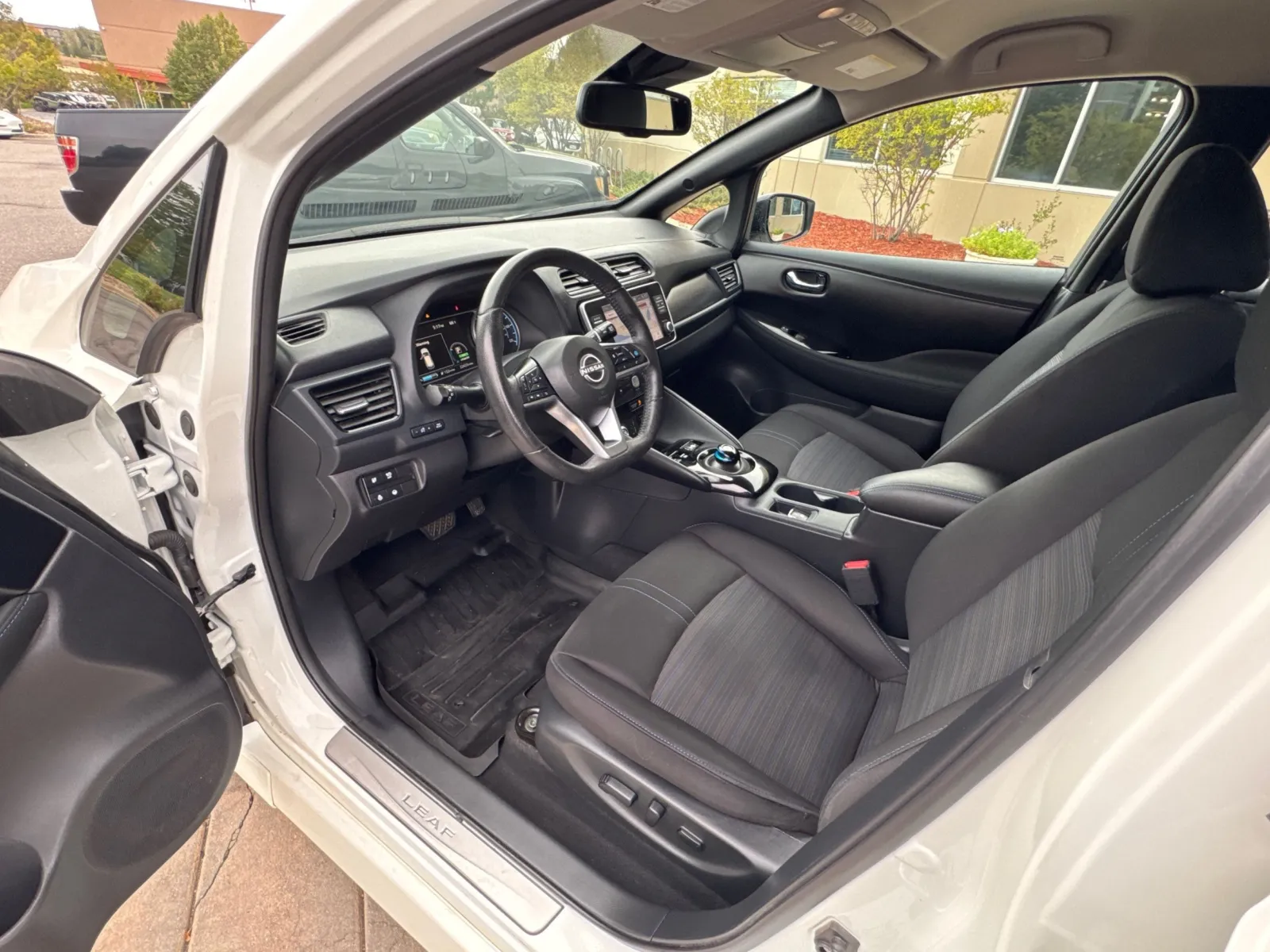Nissan Leaf photo 24