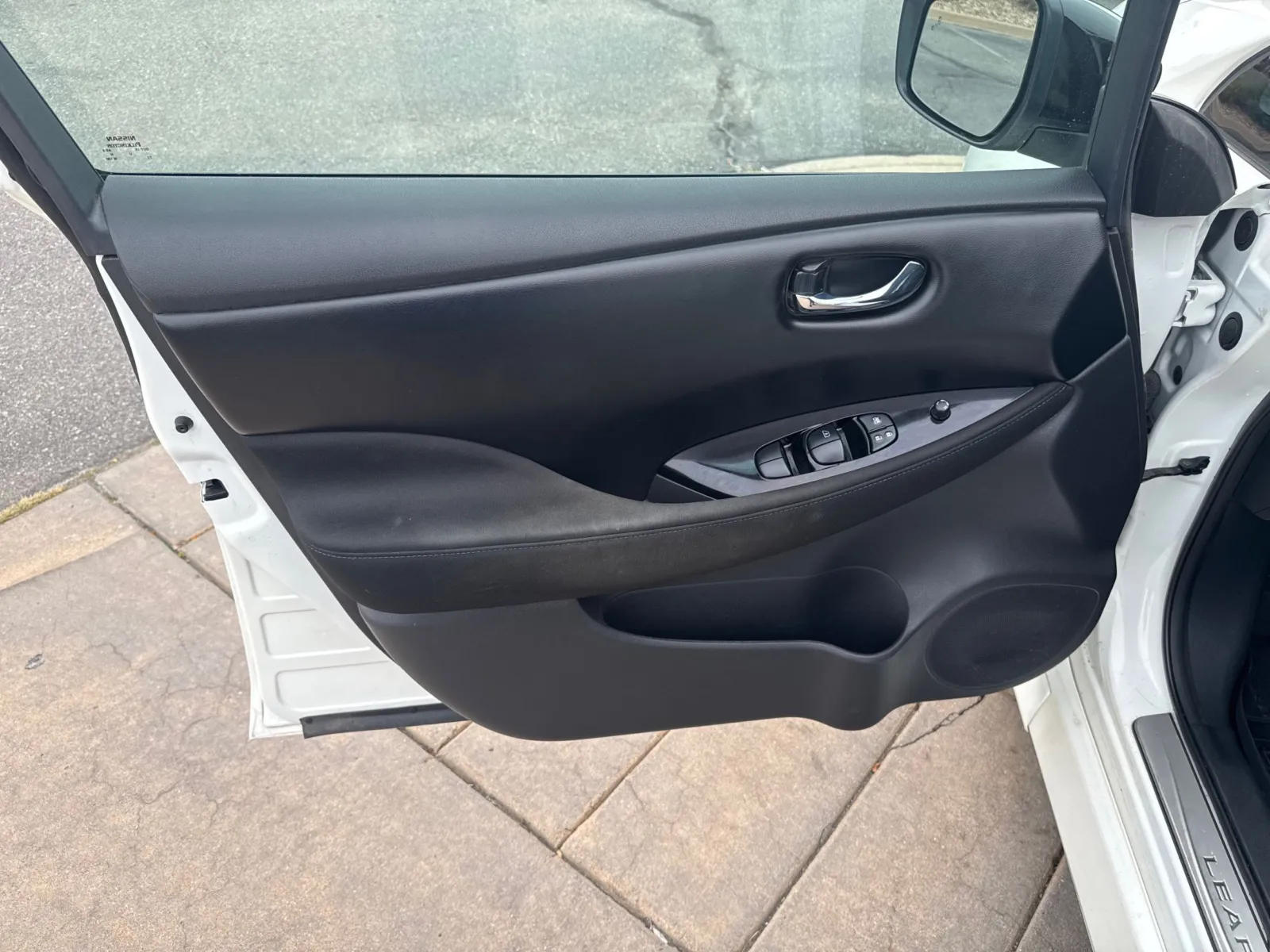 Nissan Leaf photo 23