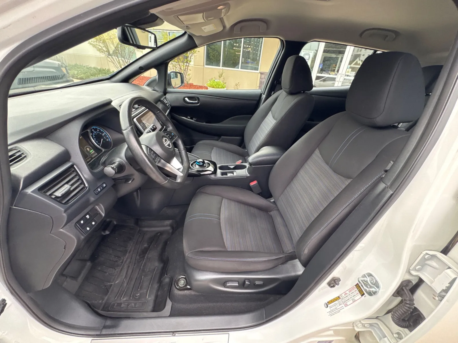 Nissan Leaf photo 25